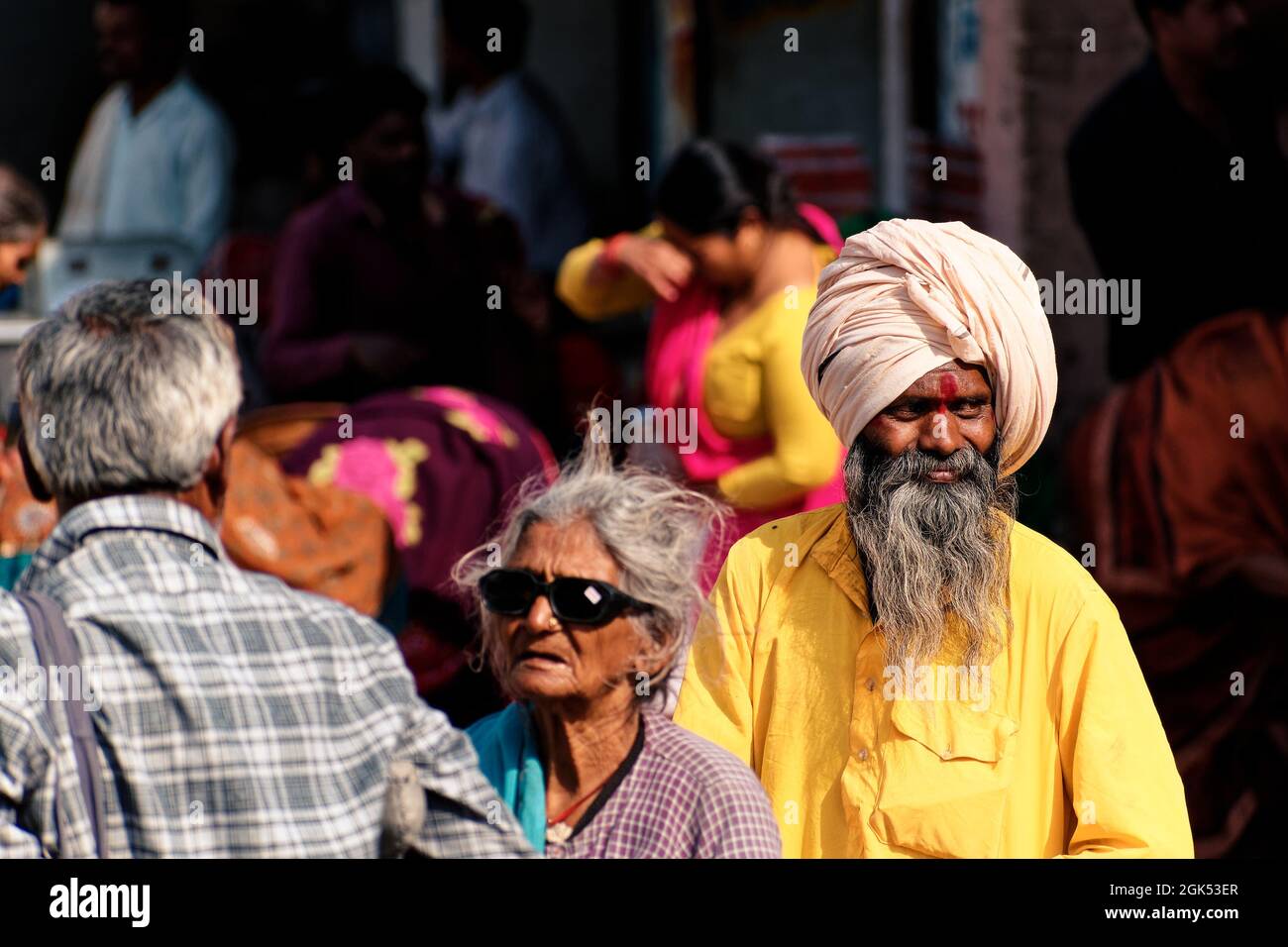 Old indian man long beard hi-res stock photography and images - Alamy