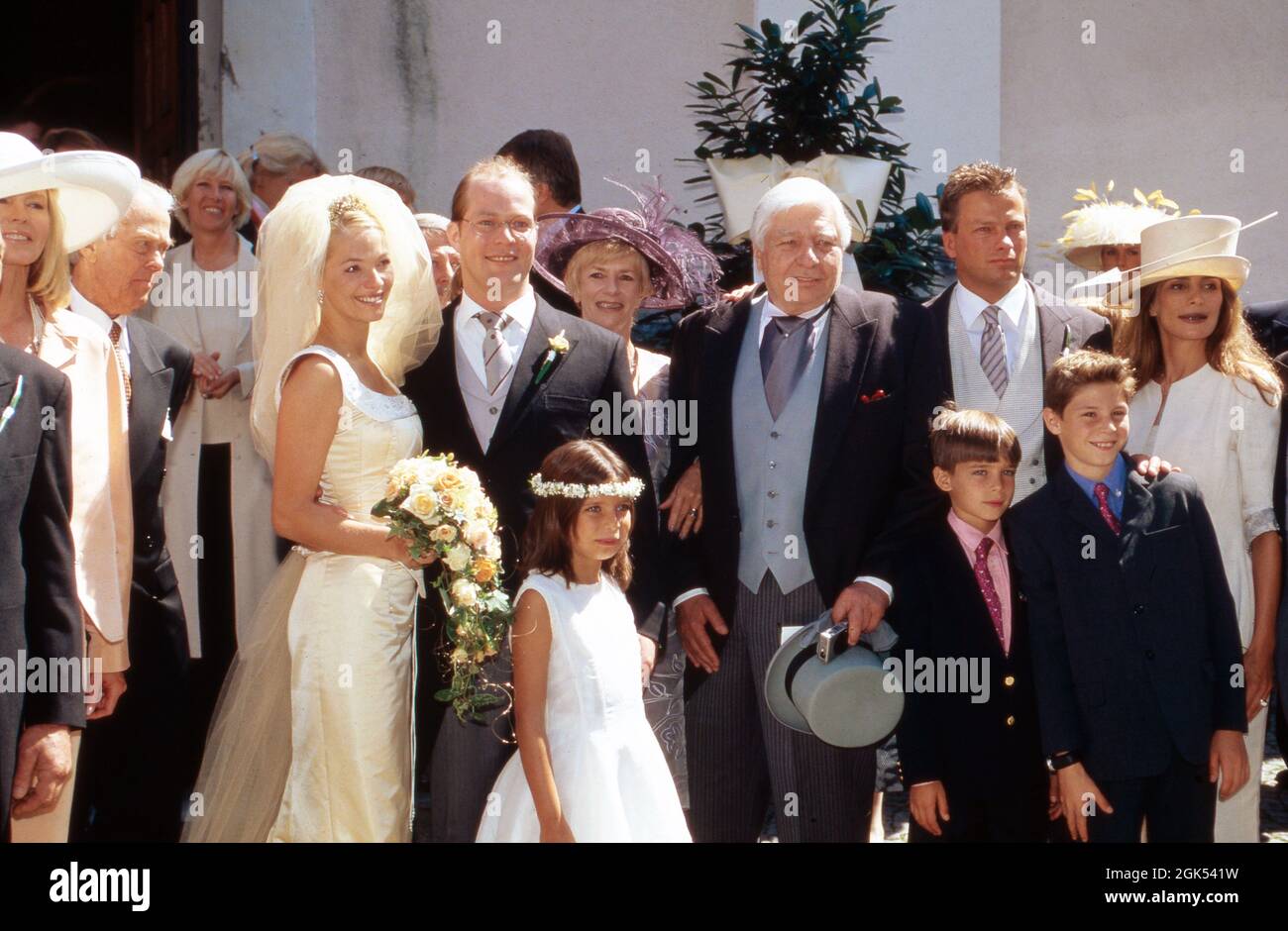 Hochzeit von Gunnar Sachs mit Tania Marsh in der St. Vitus Kiche in  Kufstein, Österreich 1999. at the wedding of Gunnar Sachs with Tania Marsh  in Saint Vitus church at Kufstein, Austria