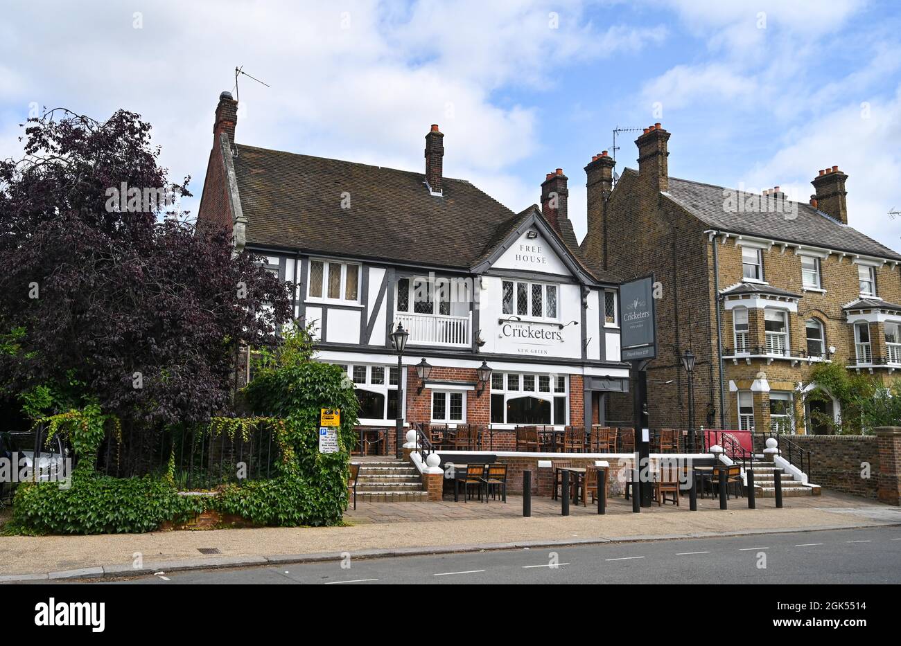 The Cricketers Pub at Kew Green South West London England , UK Stock Photo