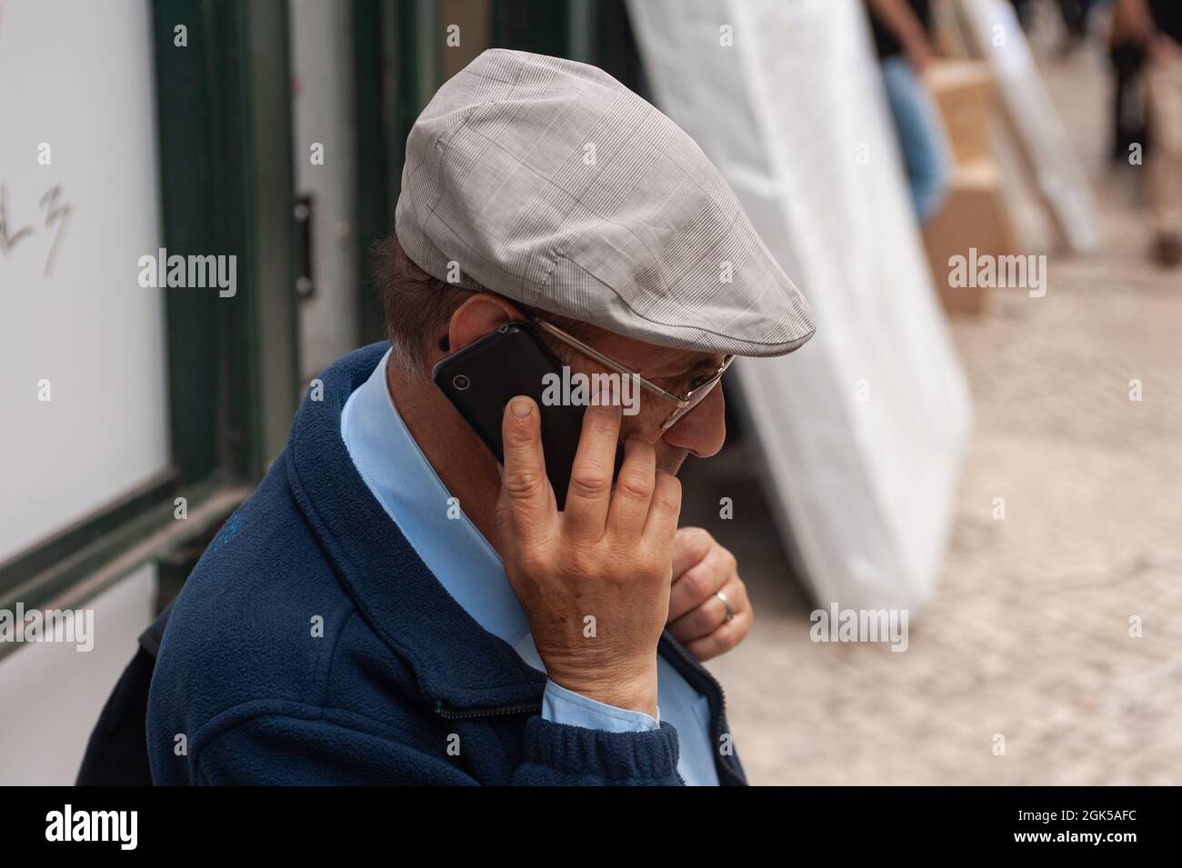 Wearing A Flat Cap High Resolution Stock Photography and Images - Alamy