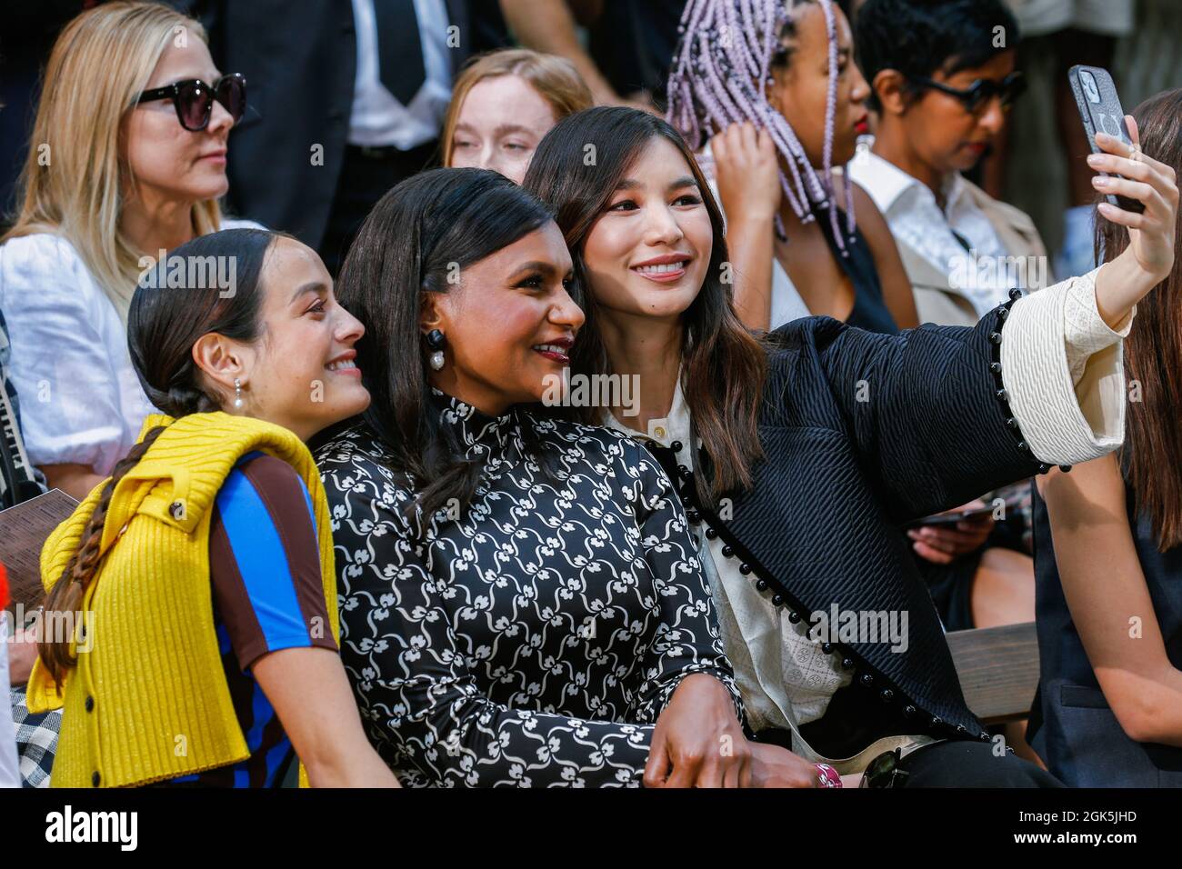 Chase Sui Wonders, Mindy Kaling and Gemma Chan sits in the front row at the Tory  Burch fashion show during Spring/Summer 2022 Collections Fashion Show at  New York Fashion Week in New