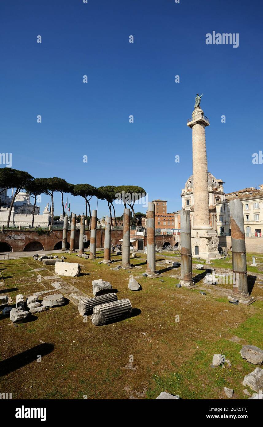 Italy, Rome, Trajan's Forum, Basilica Ulpia and Trajan's column Stock Photo