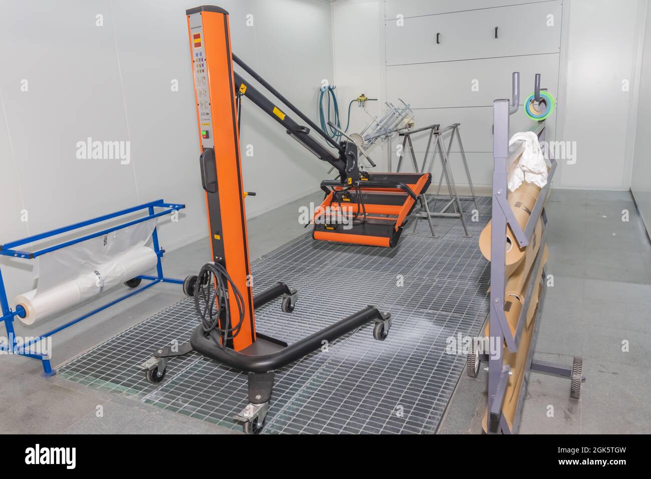 Infrared paint drying machine together with various painting tools in