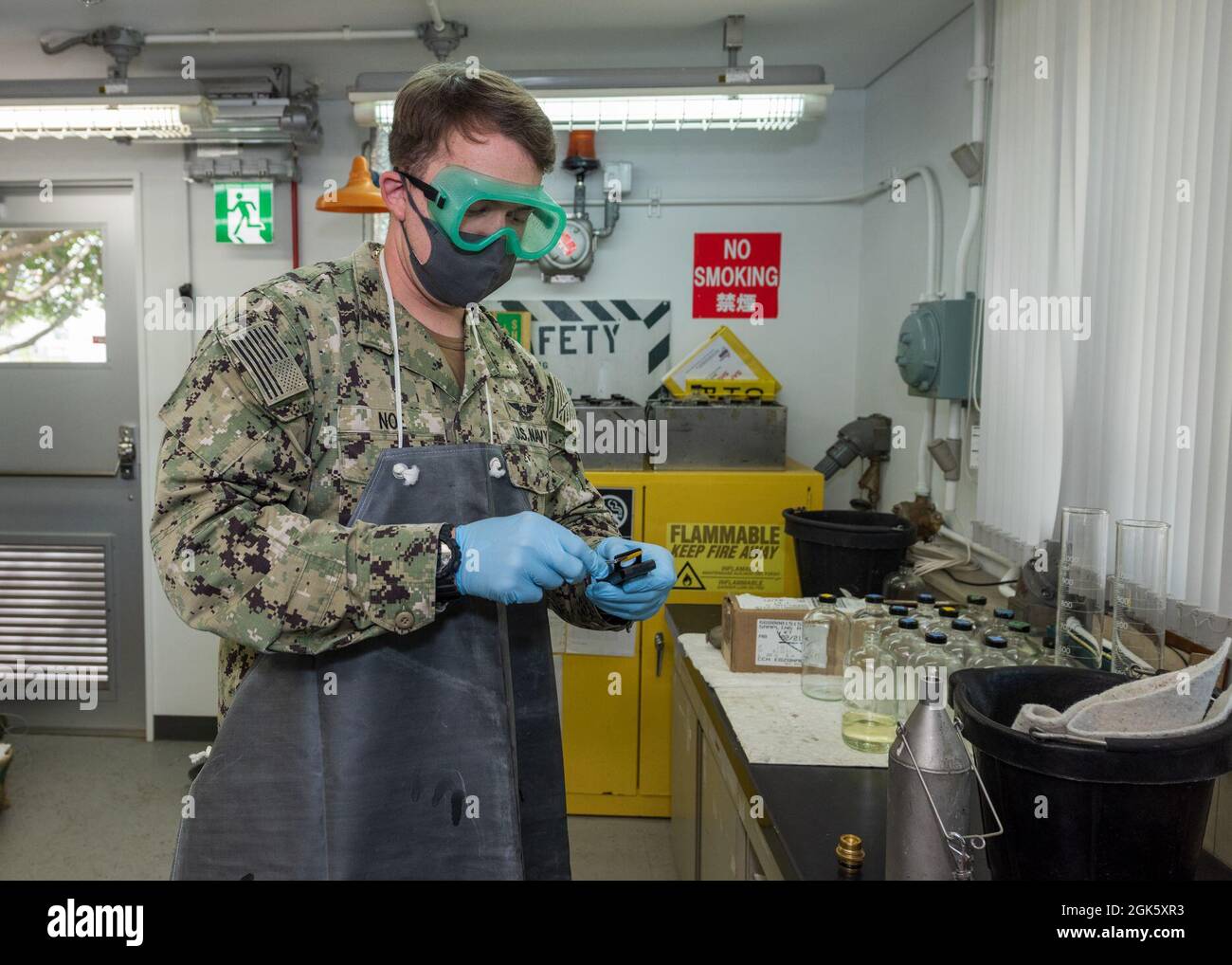 Combined contaminated fuel detector hi-res stock photography and images ...