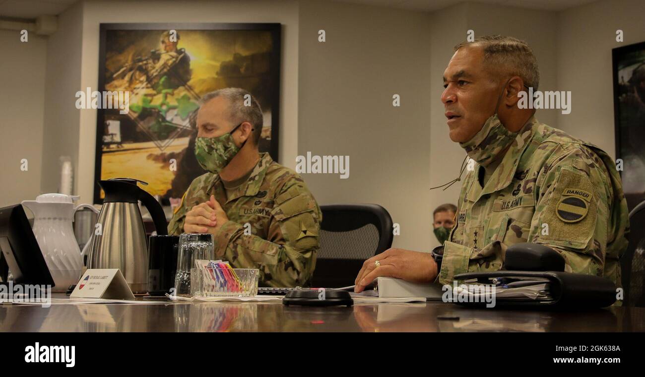 Gen. Garrett joins the III Corps command team in a circuit training ...