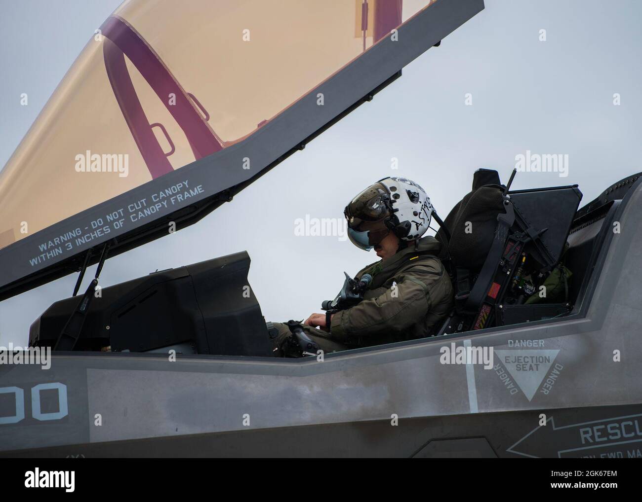 F35 lightning cockpit hi-res stock photography and images F35 lightning cockpit hi-res stock photography and images