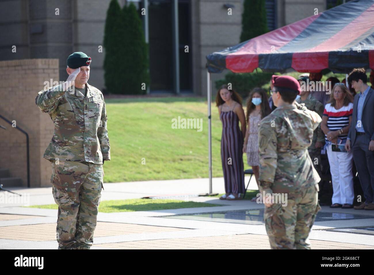 Lt. Gen. Jonathan P. Braga assumes command of U.S. Army Special ...