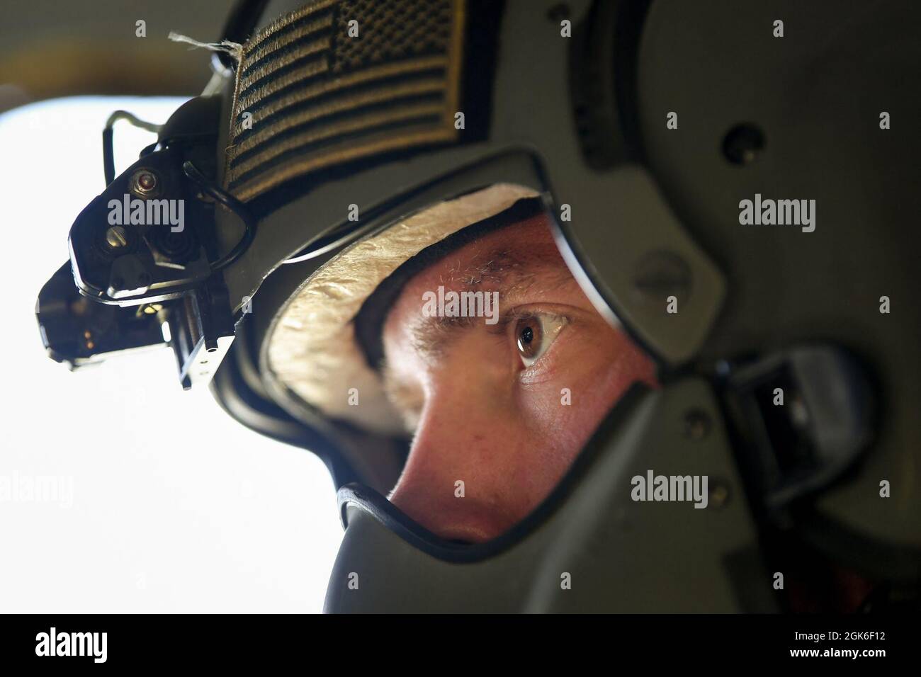Uh 60 black hawk interior hi-res stock photography and images - Alamy