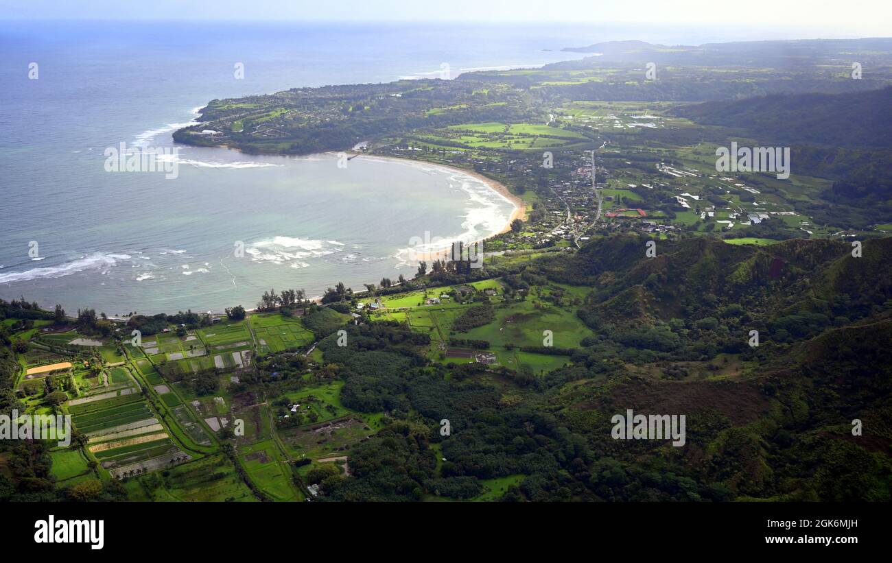 Aerial view of kauai hi-res stock photography and images - Alamy