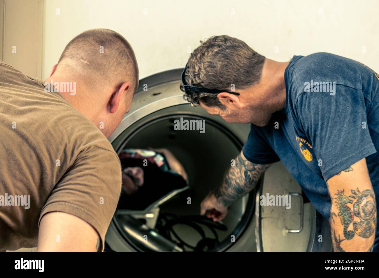chamber divers hires stock photography and images Alamy