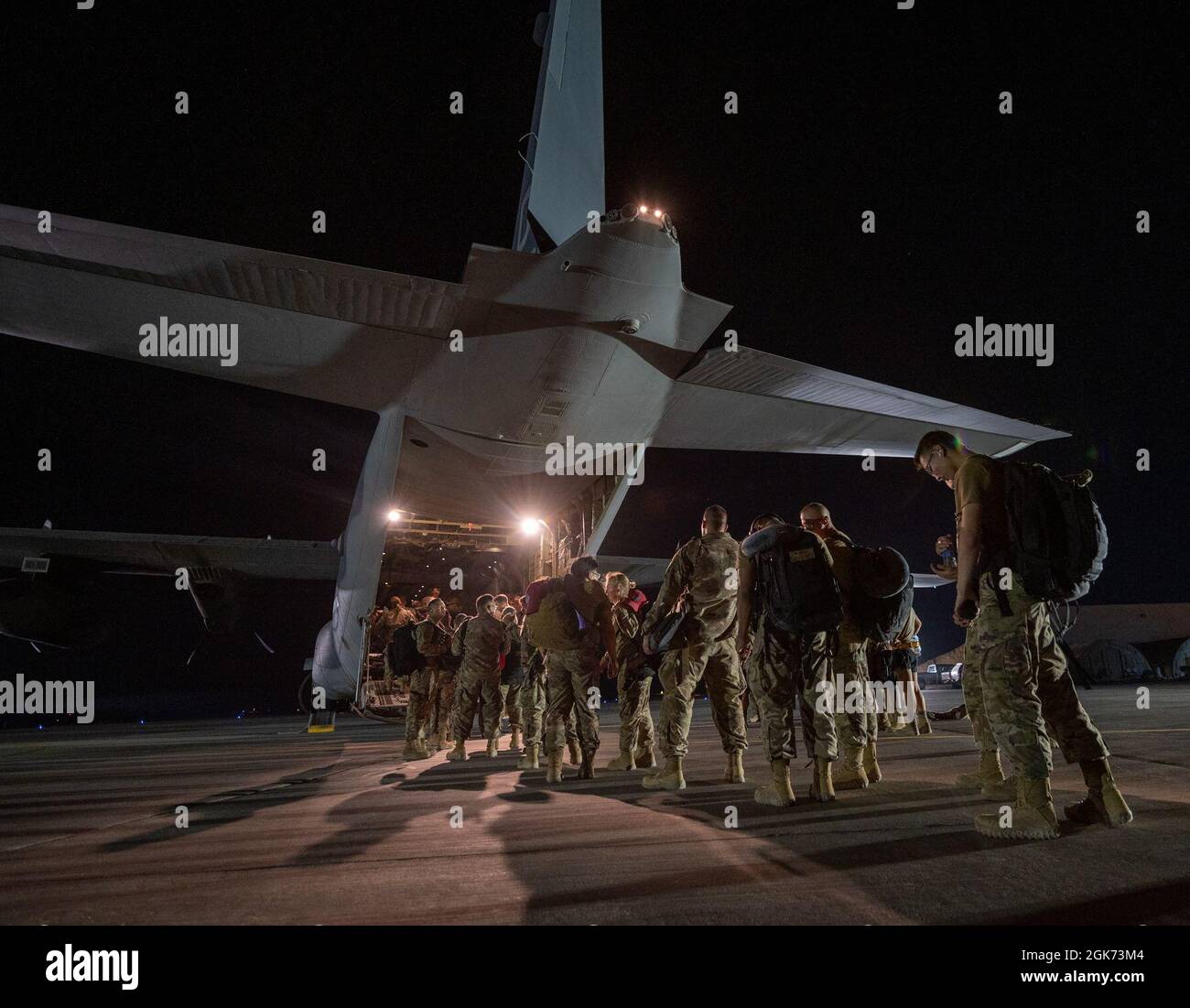 U.S. Airmen from the 332nd Air Expeditionary Wing forward deploy to ...