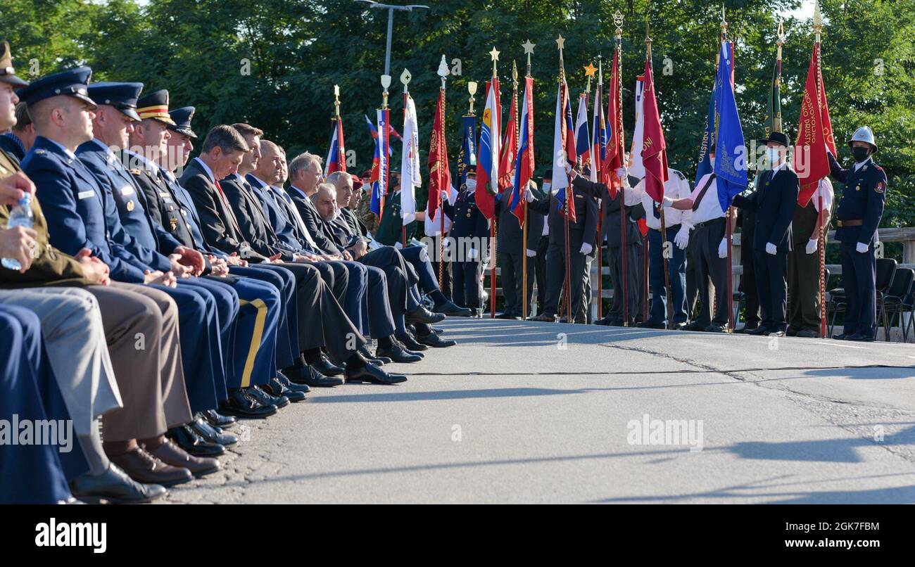 U.S. Air Force leadership from the 31st Fighter Wing, attend the Andraž Memorial in Andraž nod Polzelo, Slovenia, Aug. 25, 2021. In 1944, the U.S. B-17 bomber ‘Dark Eyes’ was shot down over Andraž nod Polzelo and the memorial to ‘Dark Eyes’ was dedicated on March 22, 2014. Members killed in action included U.S. Air Force 1st Lt. Herman S. Lavine, 2nd Lt Arthur L. Hyatt, 2nd Lt George J. Seamans, Staff Sgt. Michael A. Croccia, Staff Sgt. Virgil Lazar, Staff Sgt. Oscar Rome, Staff Sgt. Robert R. Cary, Staff Sgt. Harold E. Hansen and prisoners of War included 2nd Lt Louis M. Boehm and Staff Sgt. Stock Photo