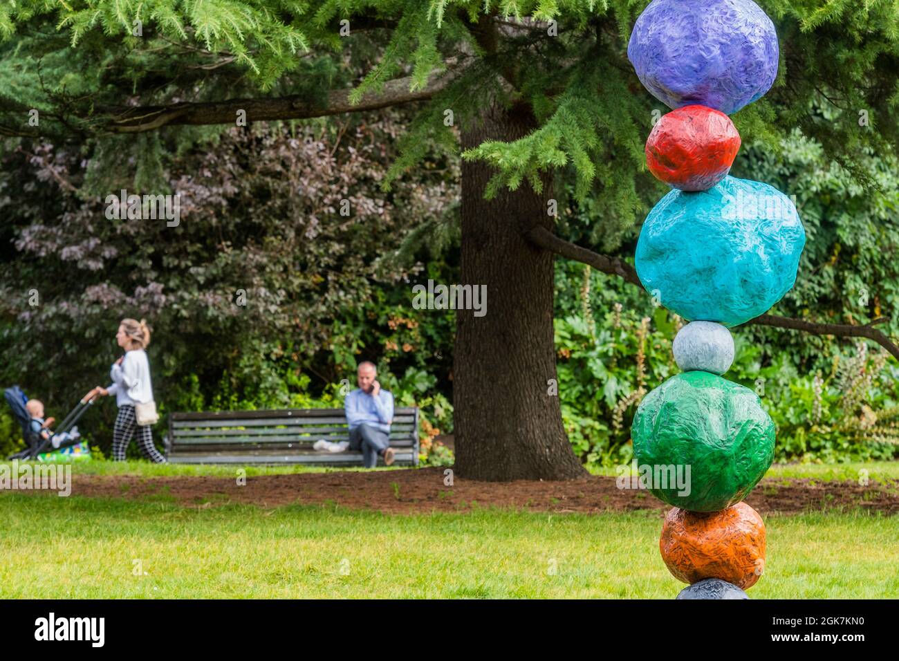 London, UK. 13th Sep, 2021. Annie Morris, Stack 9, Ultramarine Blue