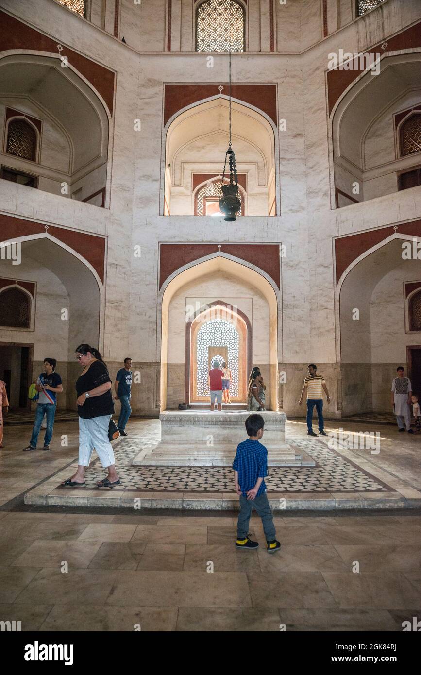 Interior of humayuns tomb hi-res stock photography and images - Alamy