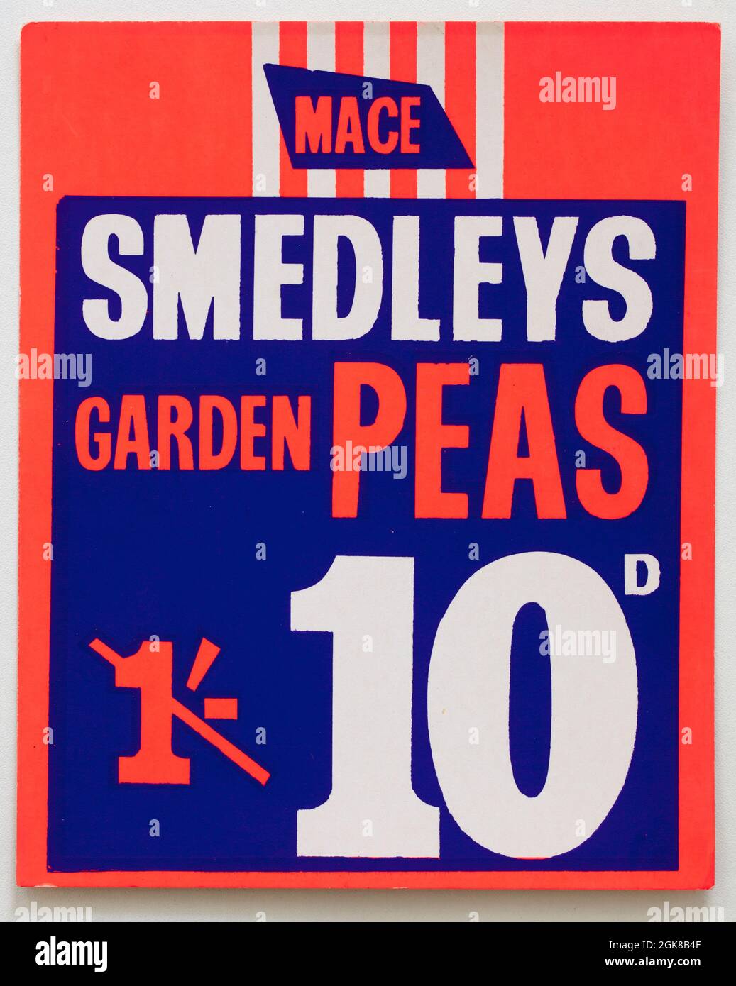 Vintage 1960s Mace Shop Price Display Card - Smedleys Peas Stock Photo