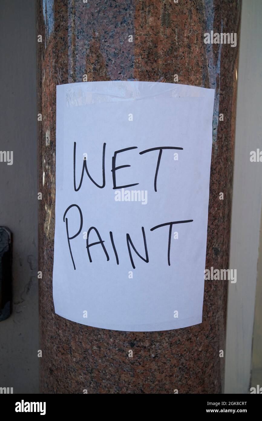 wet paint handwritten sign dublin, republic of ireland Stock Photo