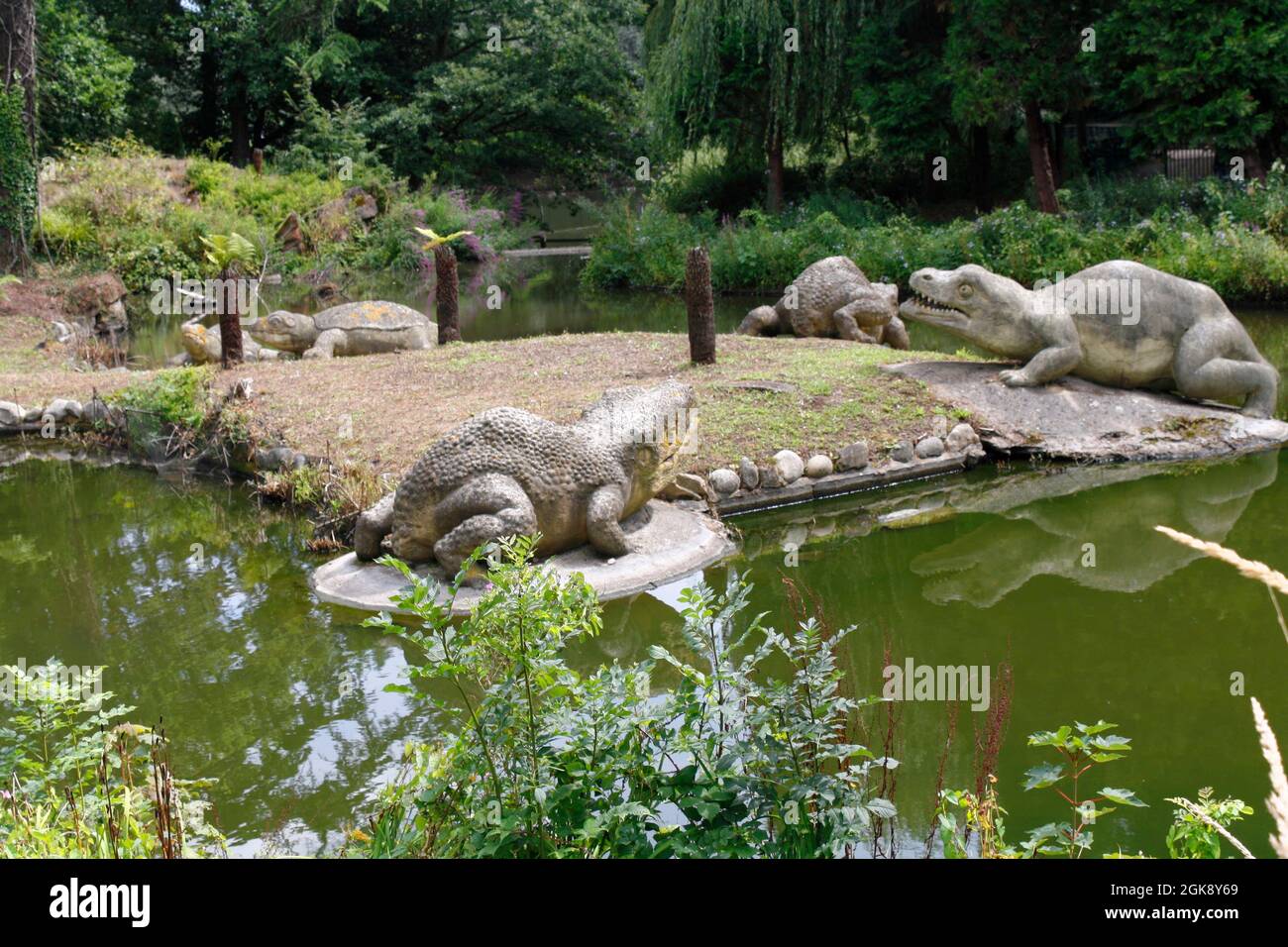 Cristal Palace, Dinosaurs Park, London, United Kingdom Stock Photo - Alamy