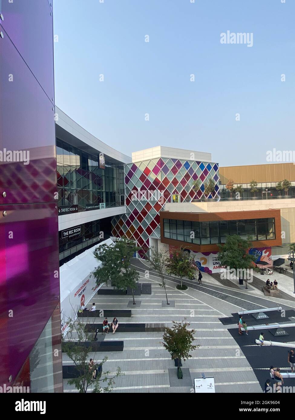 City malls hi-res stock photography and images - Alamy
