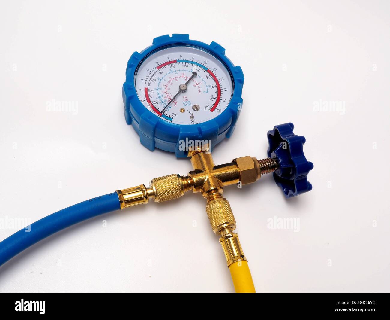 Picture of blue pressure meter, tool that usualy used by technician to