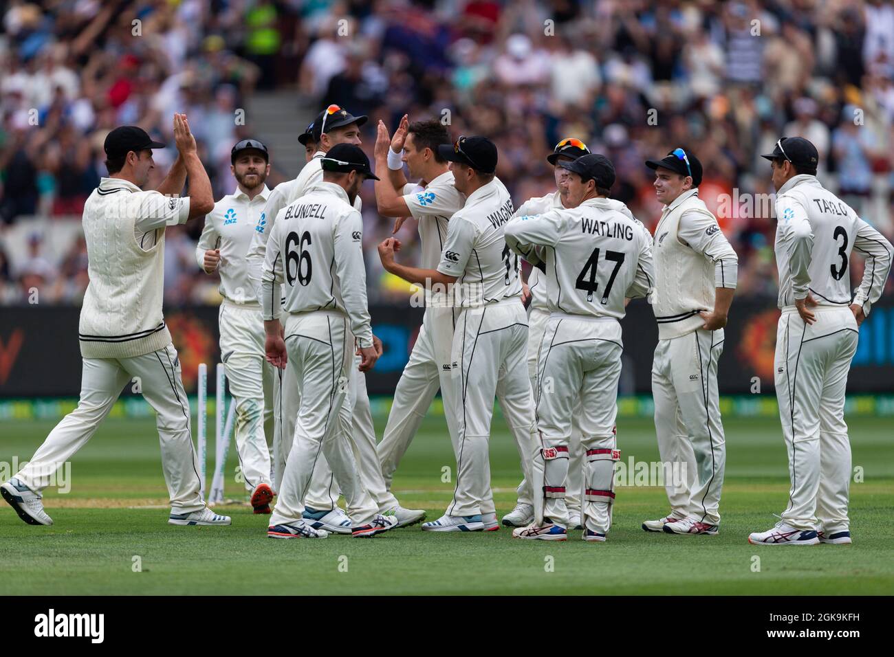 MELBOURNE, AUSTRALIA - DECEMBER 26: The New Zealand team celebrates a wicket during day one of the Second Test match in the series between Australia and New Zealand at The Melbourne Cricket Ground on December 26, 2019 in Melbourne, Australia.  Credit: Dave Hewison/Speed Media/Alamy Live News Stock Photo