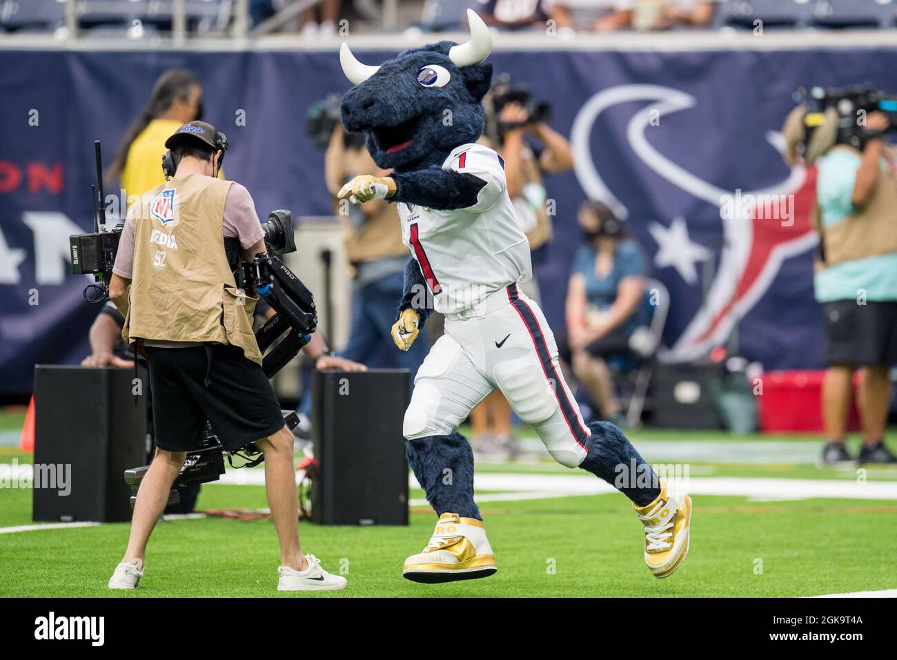 Houston, TX, USA. 12th Sep, 2021. Houston Texans mascot Toro enters the ...