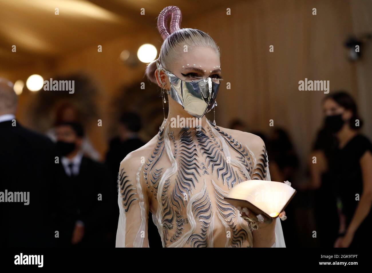 museum of art's costume institute