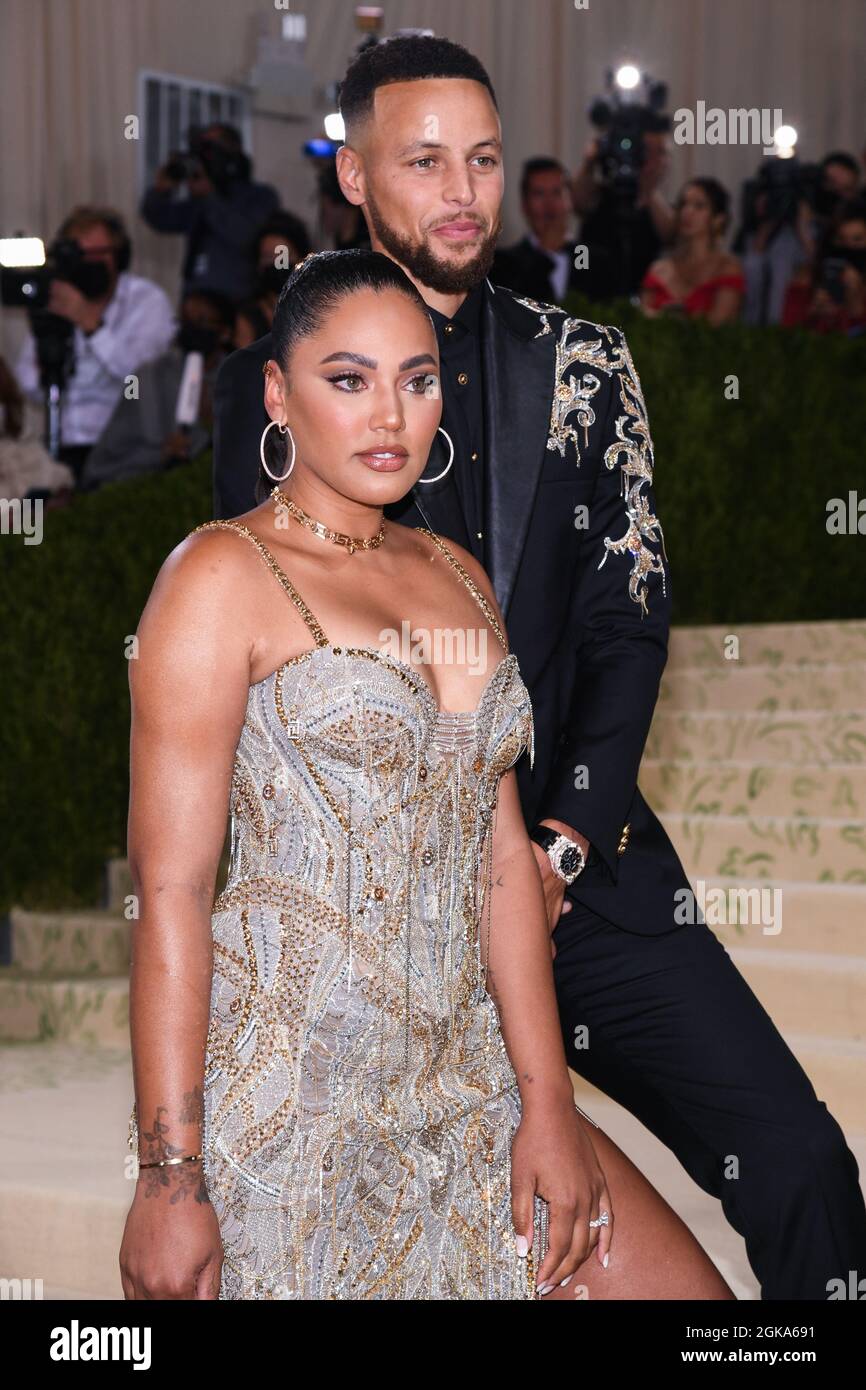 New York, USA. 13th Sep, 2021. Ayesha Curry And Stephen Curry Walking ...