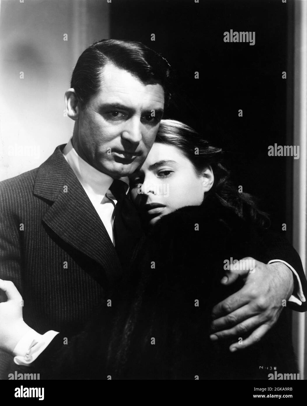 CARY GRANT and INGRID BERGMAN in NOTORIOUS ! 1946 director ALFRED HITCHCOCK writer Ben Hecht Vanguard Films / RKO Radio Pictures Stock Photo