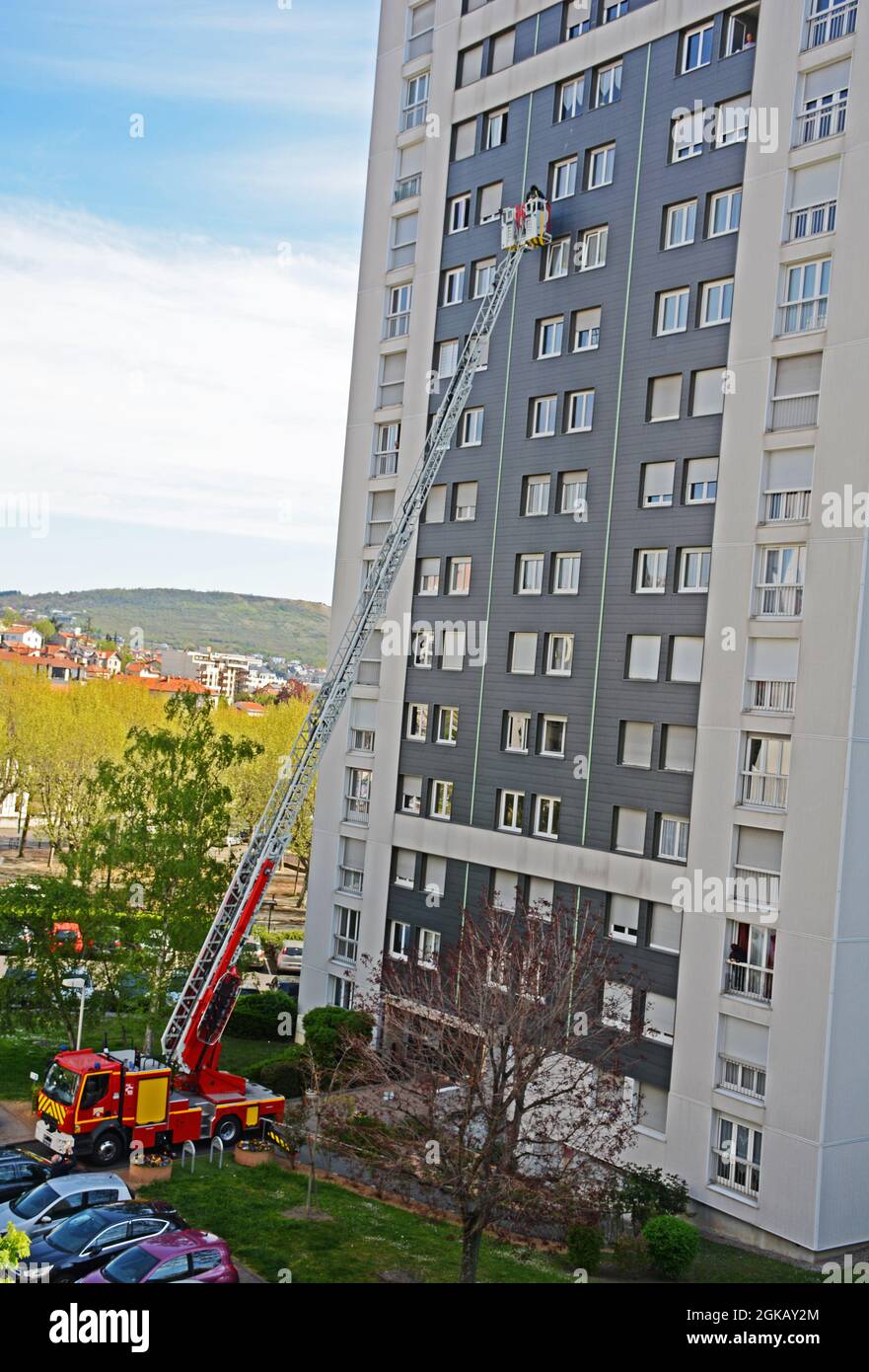 high firefighter ladder rescue, Clermont-Ferrand, Puy-de-Dome, Auvergne-Rhone-Alpes, France Stock Photo