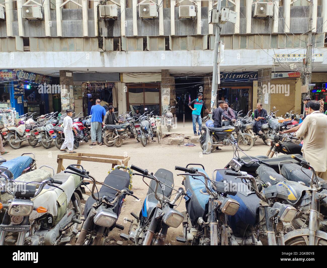 Saddar Electronics Market Street. Known as cooperative market Karachi Stock Photo Alamy