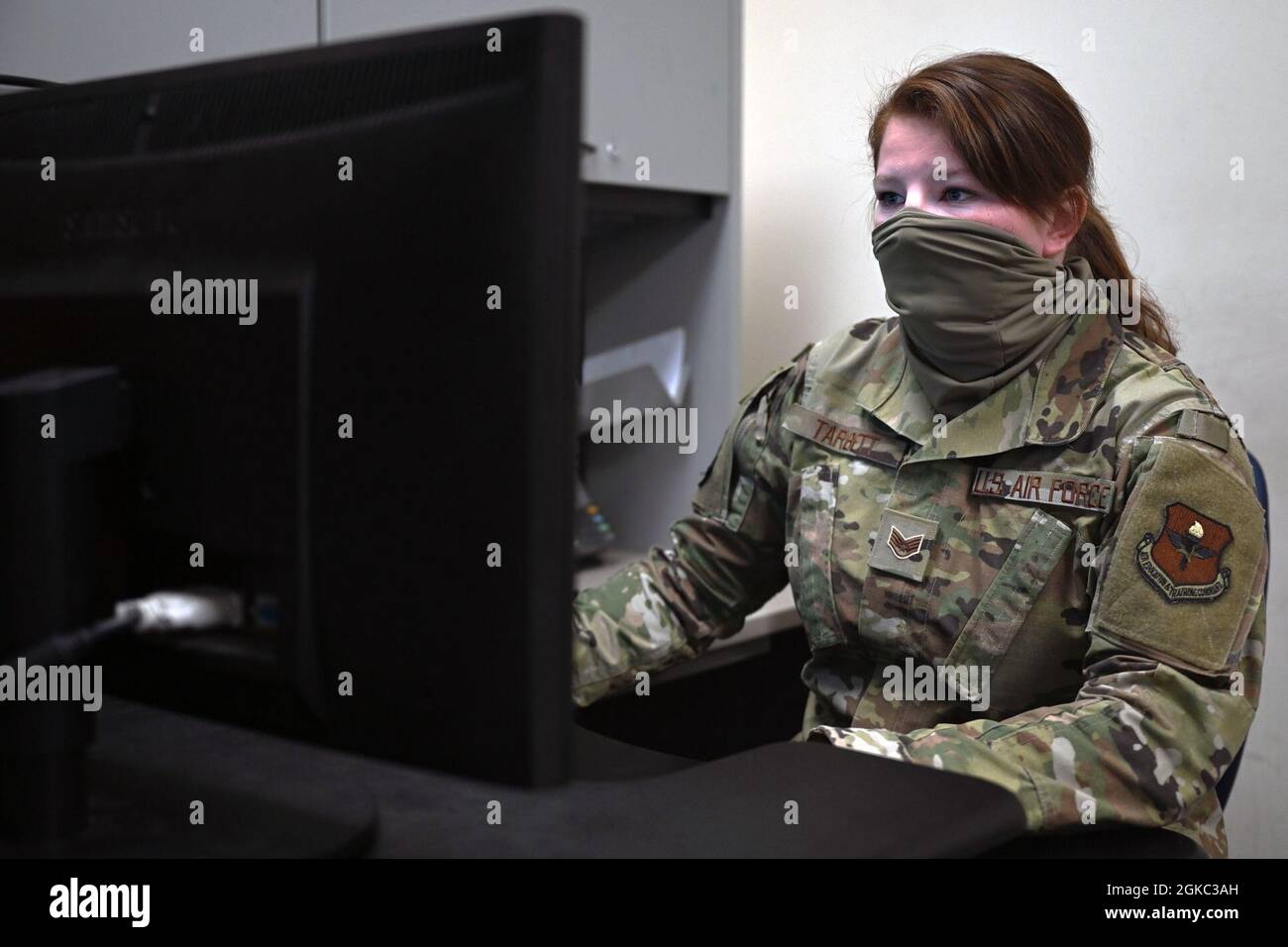 U.S. Air Force Staff Sgt. Sky Tarbett, 33rd Aircraft Maintenance Squadron (AMXS) avionics craftsman, analyzes the avionics training modules at Eglin Air Force Base, Florida, March 9, 2021. Avionics technicians inspect, evaluate and maintain aircraft avionics systems. Stock Photo