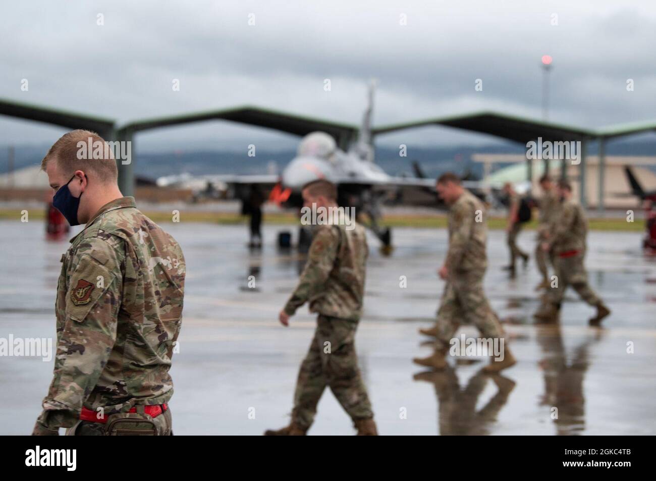 Maintenance Airman from the 18th Maintenance Group conduct a foreign ...