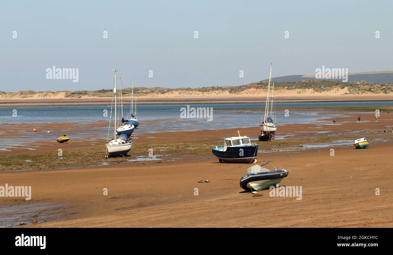 River Torridge estuary from Instow in North Devon looking towards Saunton Sands and Crow Point Stock Photo