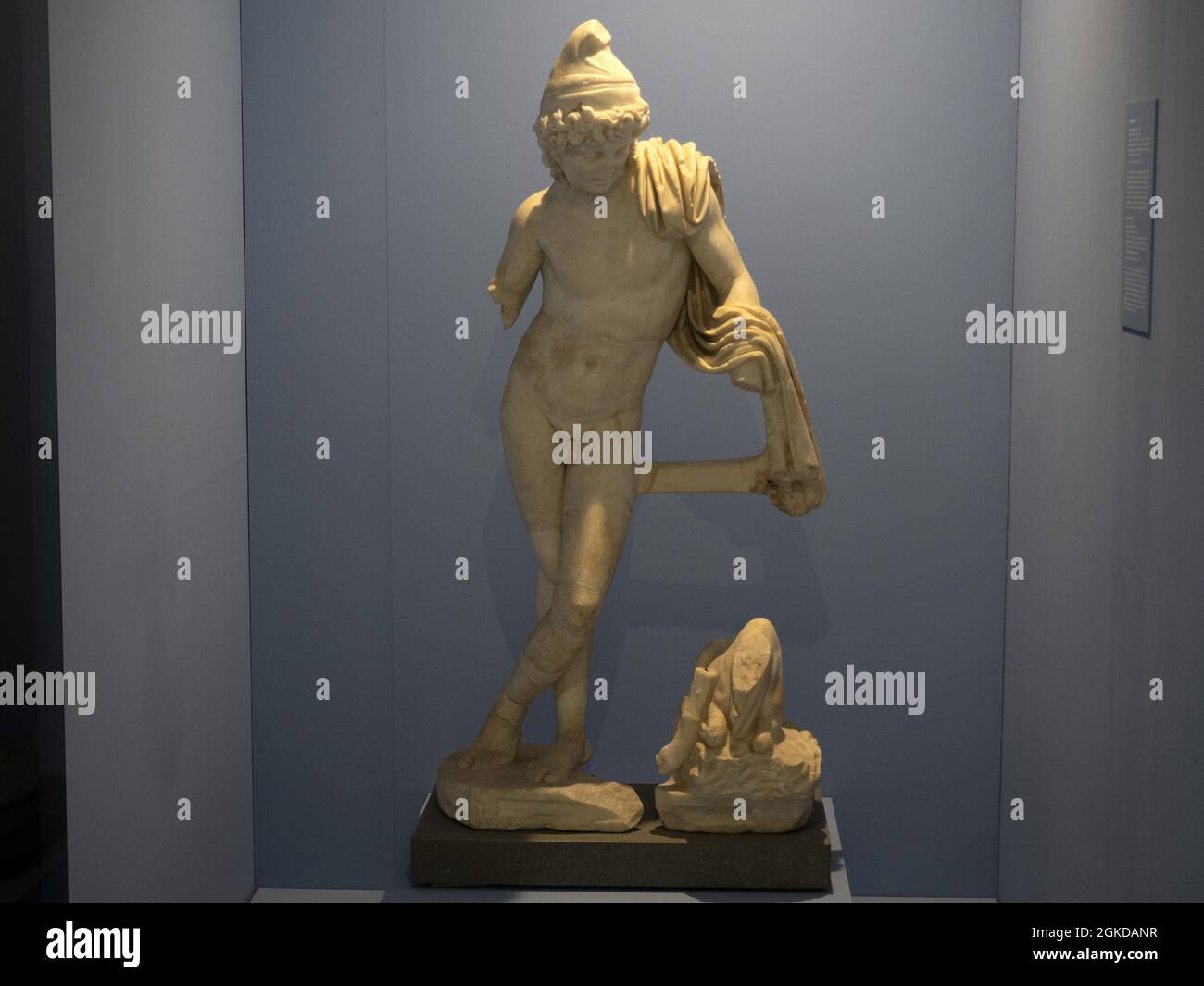 Perseus old roman marble statue detail Stock Photo - Alamy