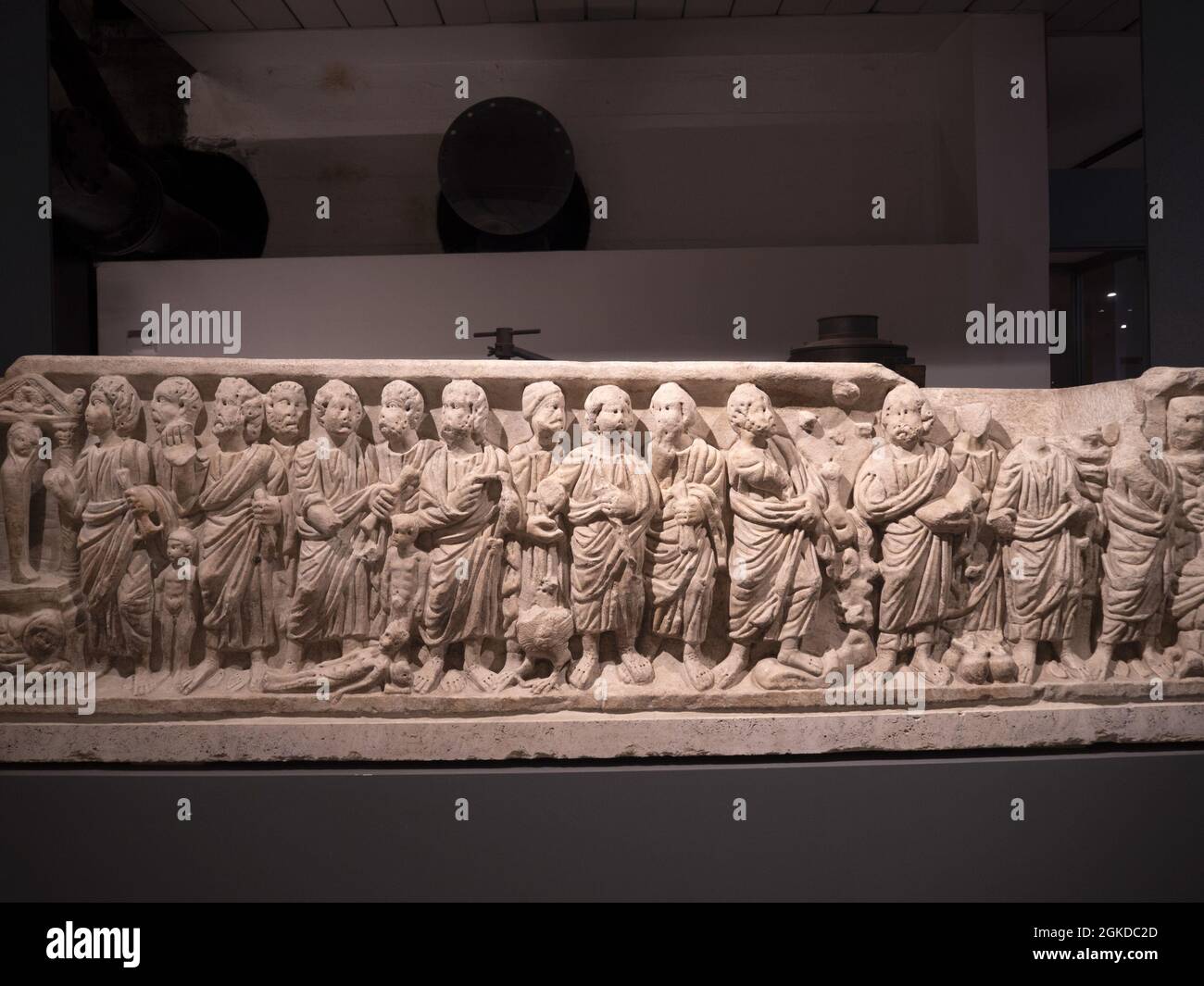 funeral tomb old roman marble statue detail bas relief Stock Photo - Alamy