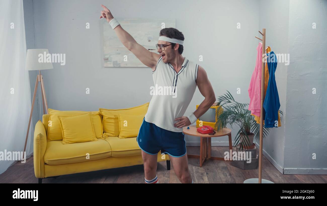 Dancing in living room tv hi-res stock photography and images - Alamy