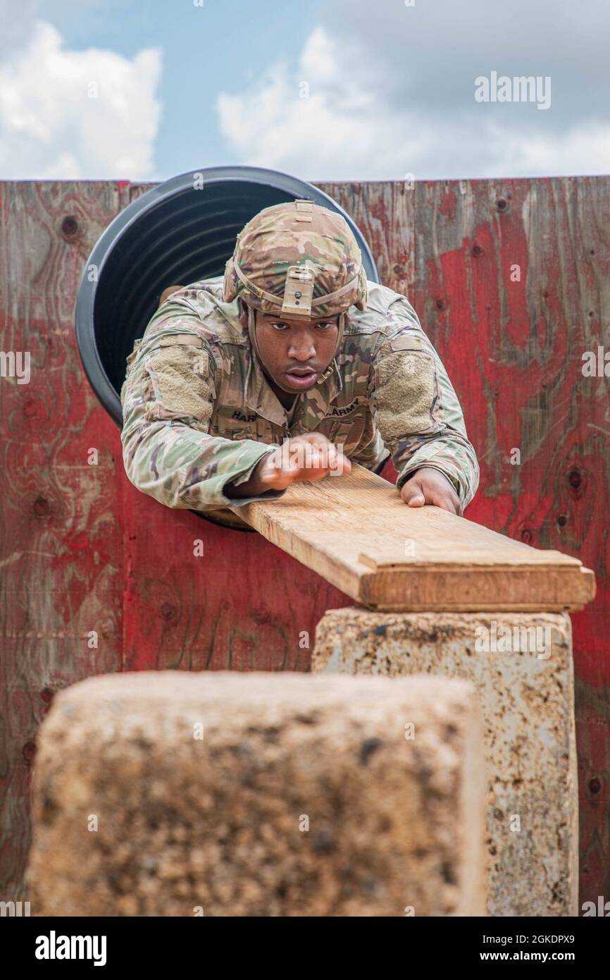 Soldiers from the 25th Combat Aviation Brigade, 25th Infantry Division