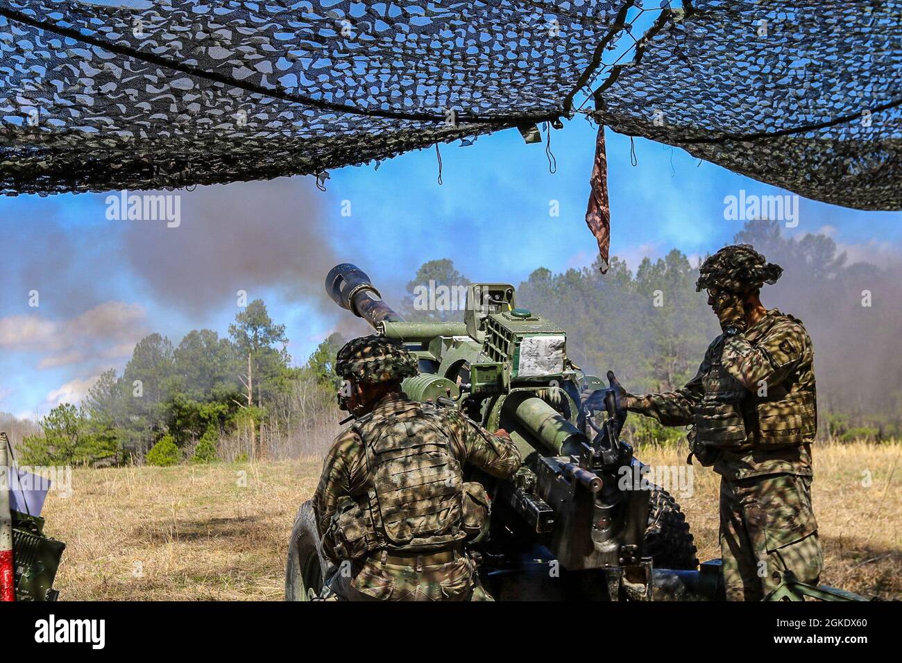 32 field artillery regiment hires stock photography and images Alamy