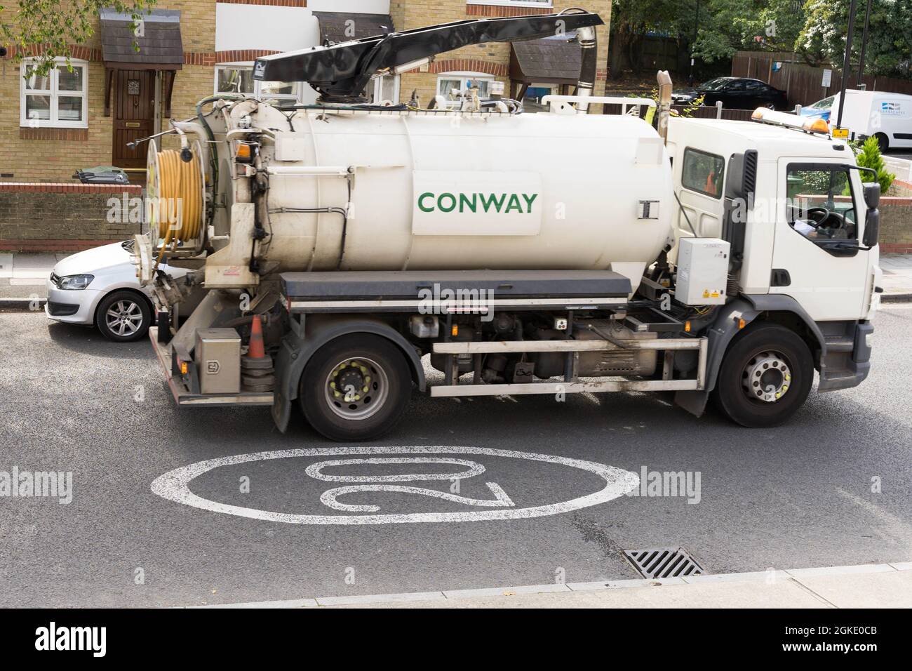 https://c8.alamy.com/comp/2GKE0CB/conway-liquid-waste-management-drain-cleaning-london-england-2GKE0CB.jpg