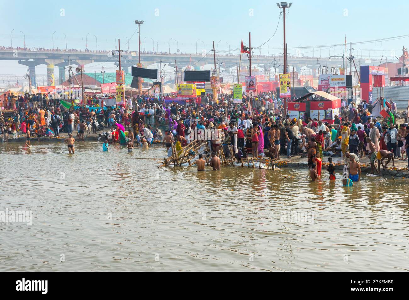 women-bathing-in-kumbh-mela-2022