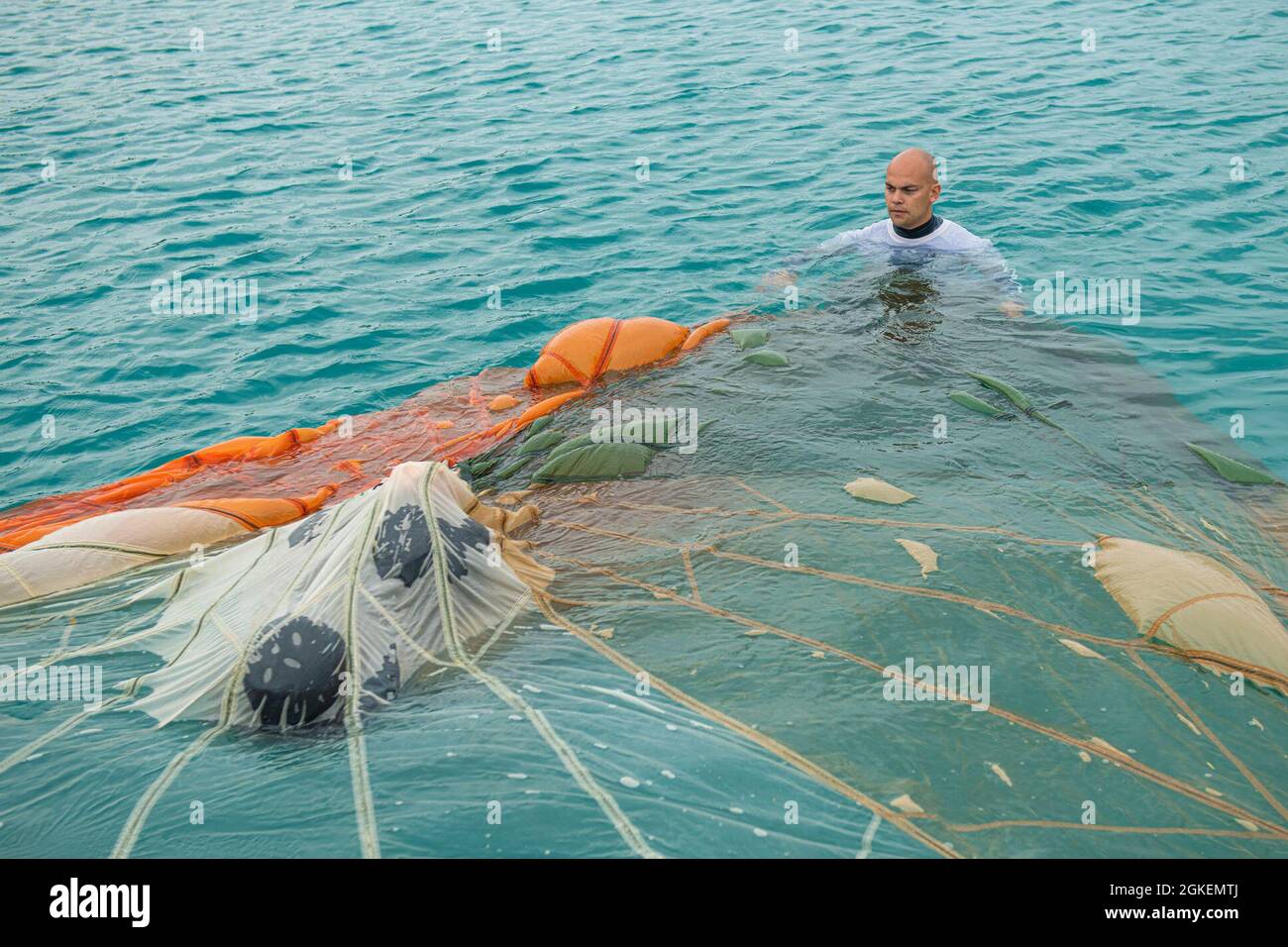 Page 2 Parachute Canopy High Resolution Stock Photography And Images Alamy Page 2 Parachute Canopy High Resolution Stock Photography And Images Alamy
