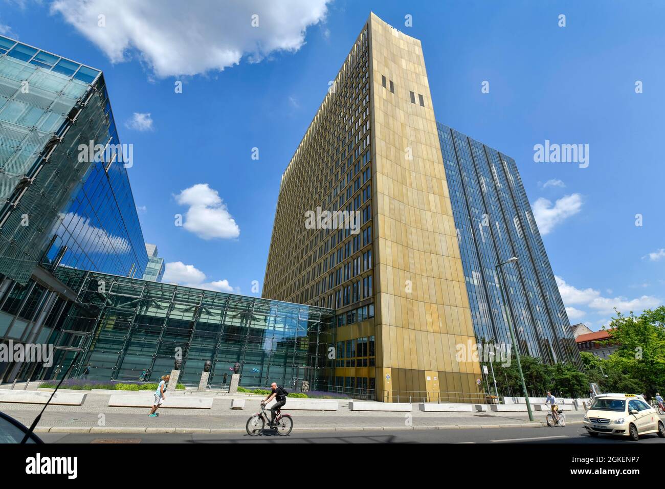 Axel-Springer-Verlag, Axel-Springer-Strasse, Rudi-Dutschke-Strasse ...