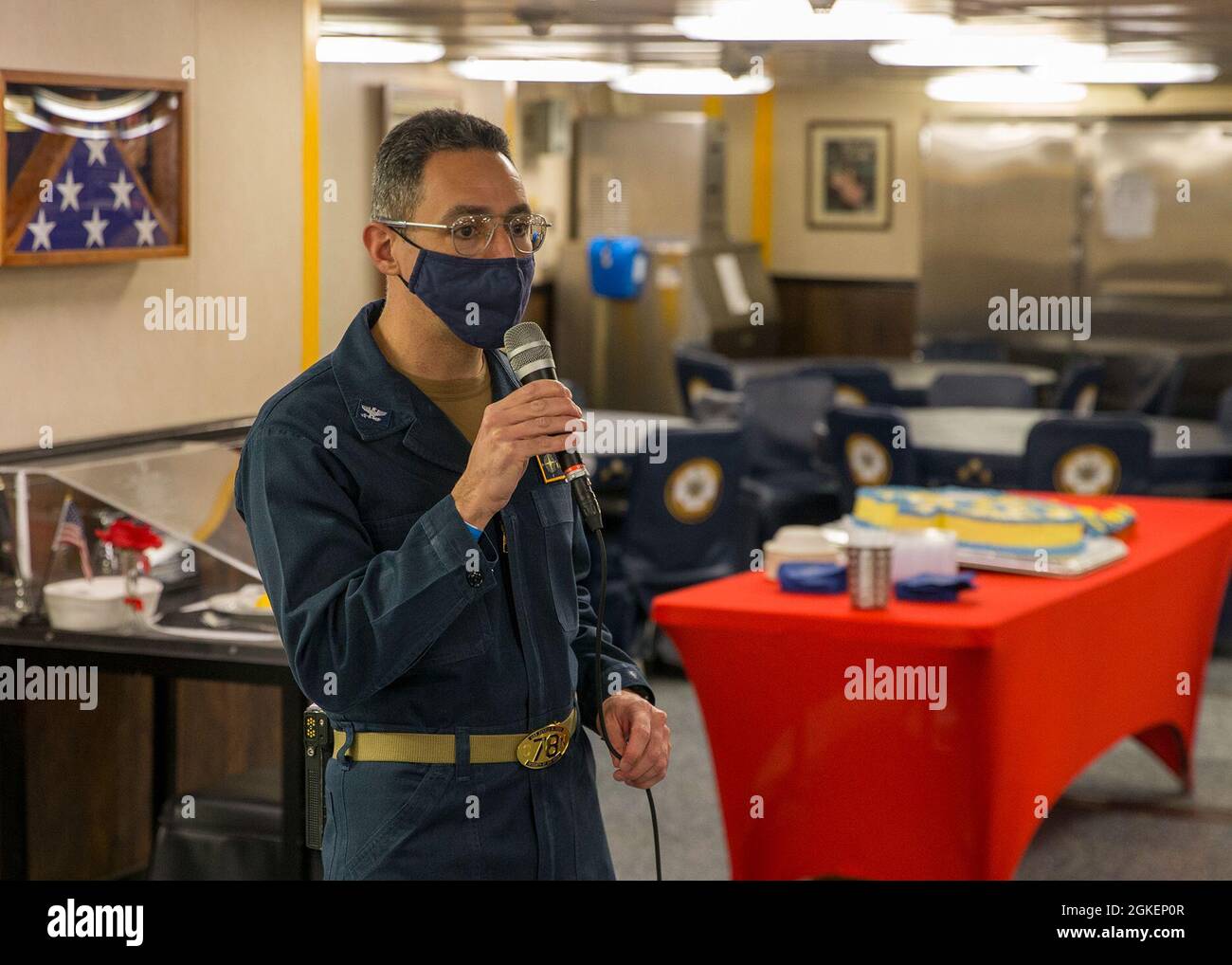 Norfolk, Va. (April 1, 2021) USS Gerald R. Ford’s (CVN 78) Commanding Officer Capt. Paul Lanzilotta delivers remarks during a chief petty officer (CPO) birthday celebration in the Chief’s Mess, April 1. Chiefs aboard Ford and across the Navy celebrated 128 years since the establishment of CPOs in 1893. Stock Photo