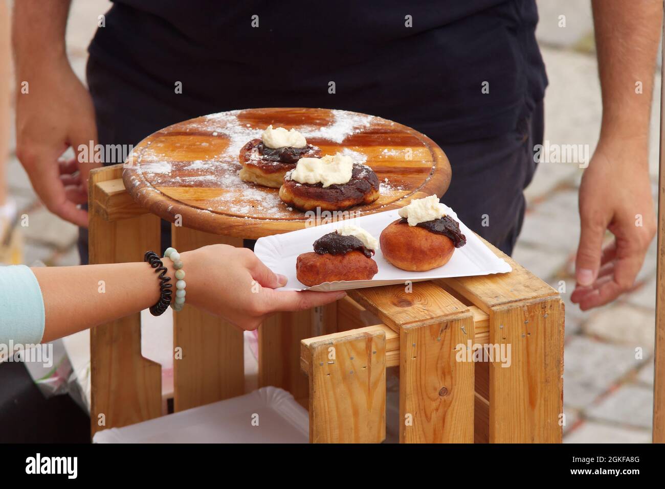 Doughnut vendor hires stock photography and images Alamy