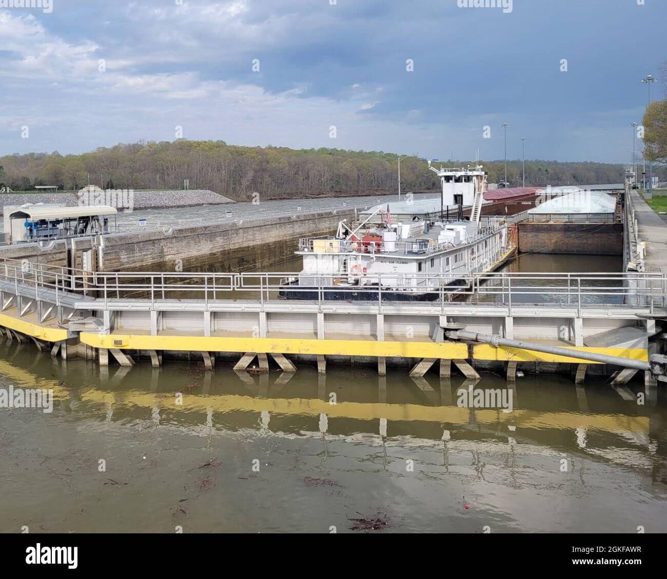 Cheetom Lock Cheatham lock and dam hi-res stock photography and images - Alamy