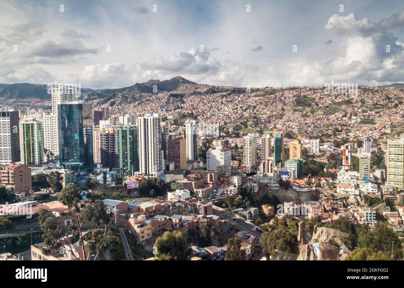 Skyscraper slum la paz bolivia hi-res stock photography and images - Alamy