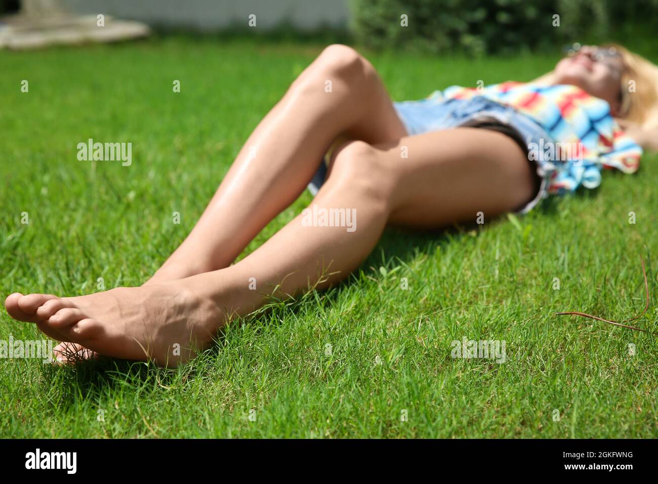 Lying grass wallpapers woman erotic in Wallpaper List