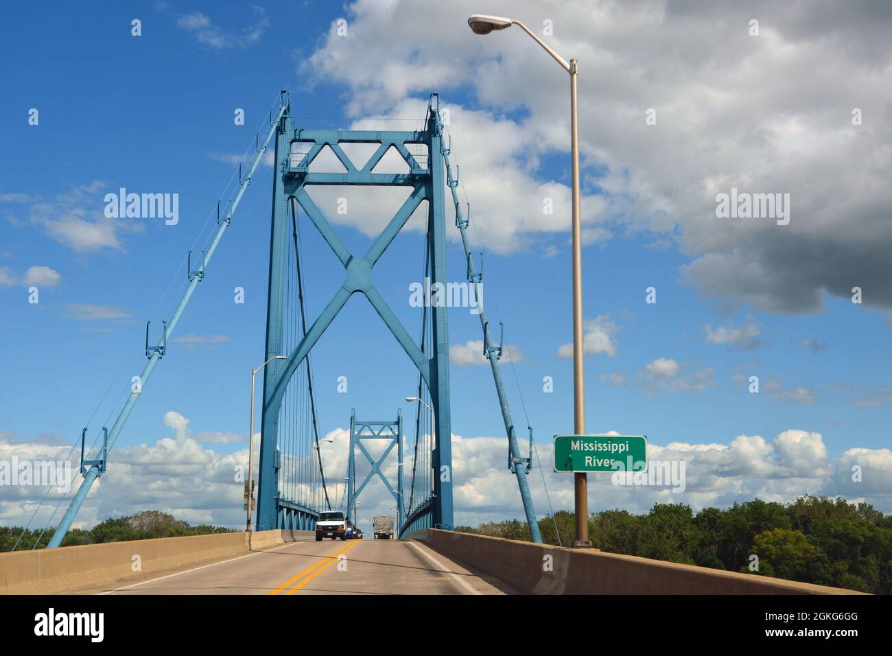 The US Route 30 Gateway Bridge over the Mississippi River opened in 1956 carries traffic between Clinton, Iowa and Fulton, Illinois. Stock Photo