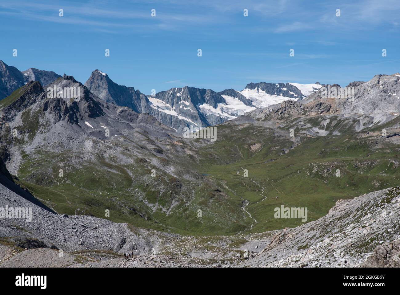 High altitude valley landscape hi-res stock photography and images - Alamy
