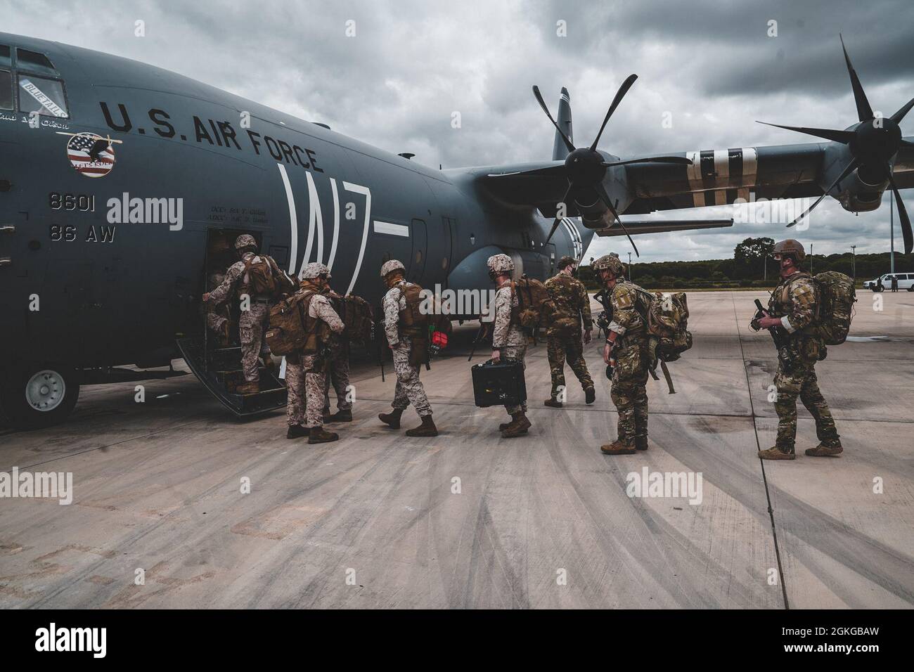 U.S. Marines with Fleet Anti-terrorism Security Company, Europe ...